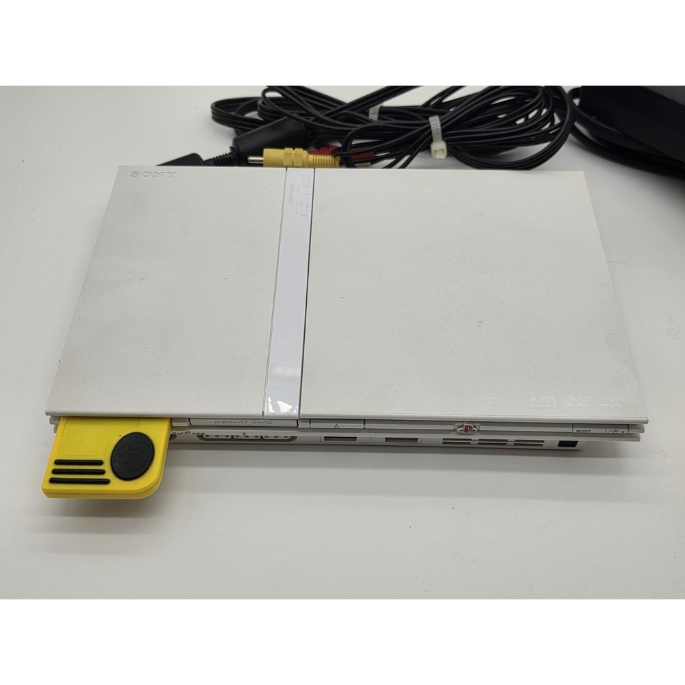 Sony PlayStation 2 Slim Limited Edition Ceramic White Console & Gun, Memory Card - Picture 2 of 4